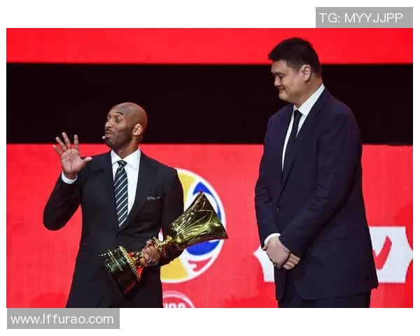 姚明亲临沈阳篮球盛会引发球迷热烈追捧与欢呼