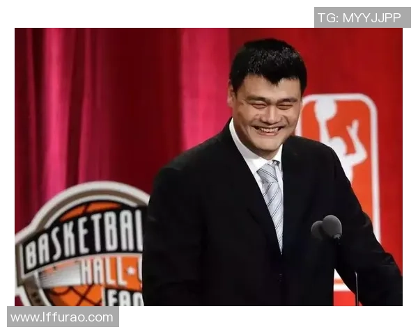 姚明头脑简单却展现智慧与坚持的篮球传奇人生