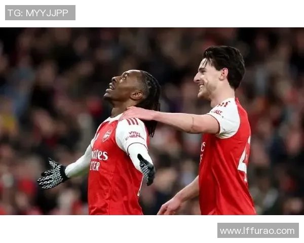 德甲焦点战热刺与阿森纳握手言和红牌事件引发全场热议