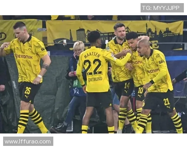 欧冠激战:多特蒙德与马竞鏖战90分钟无进球绝杀瞬间引发全场狂欢 欧冠激战:多特蒙德与马竞鏖战90分钟无进球绝杀瞬间引发全场狂欢