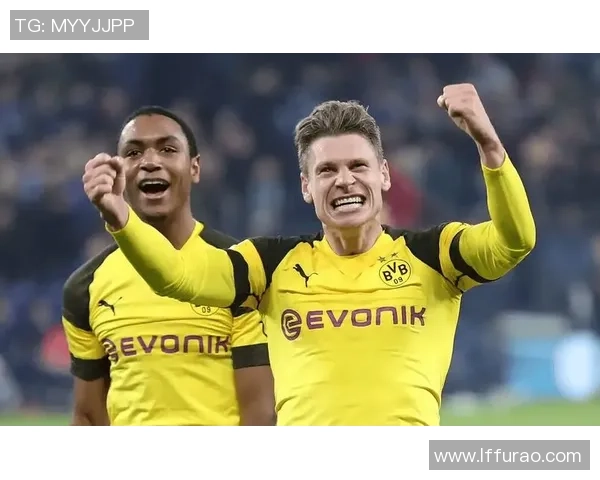 英超激战：多特蒙德逆转热刺红牌事件引发全场热议与战术分析