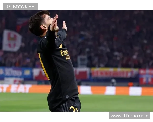 国王杯平局巴黎圣日耳曼与莱比锡激战正酣转会传闻再起