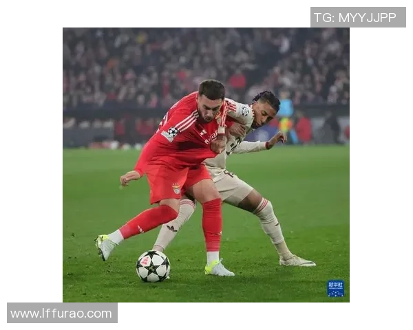 意甲激战：拜仁4-0本菲卡点球争议引发全场热议