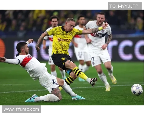 欧冠激战：曼联逆转多特蒙德全场沸腾精彩瞬间回顾与分析