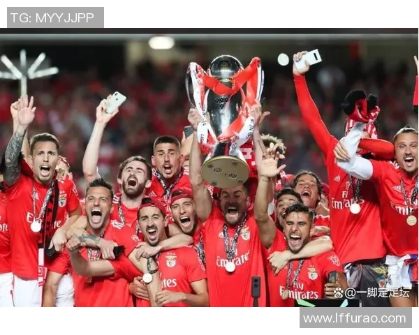 热刺狂胜本菲卡五球大捷红牌事件引发全场热议与十大精彩进球回顾 热刺狂胜本菲卡五球大捷红牌事件引发全场热议与十大精彩进球回顾